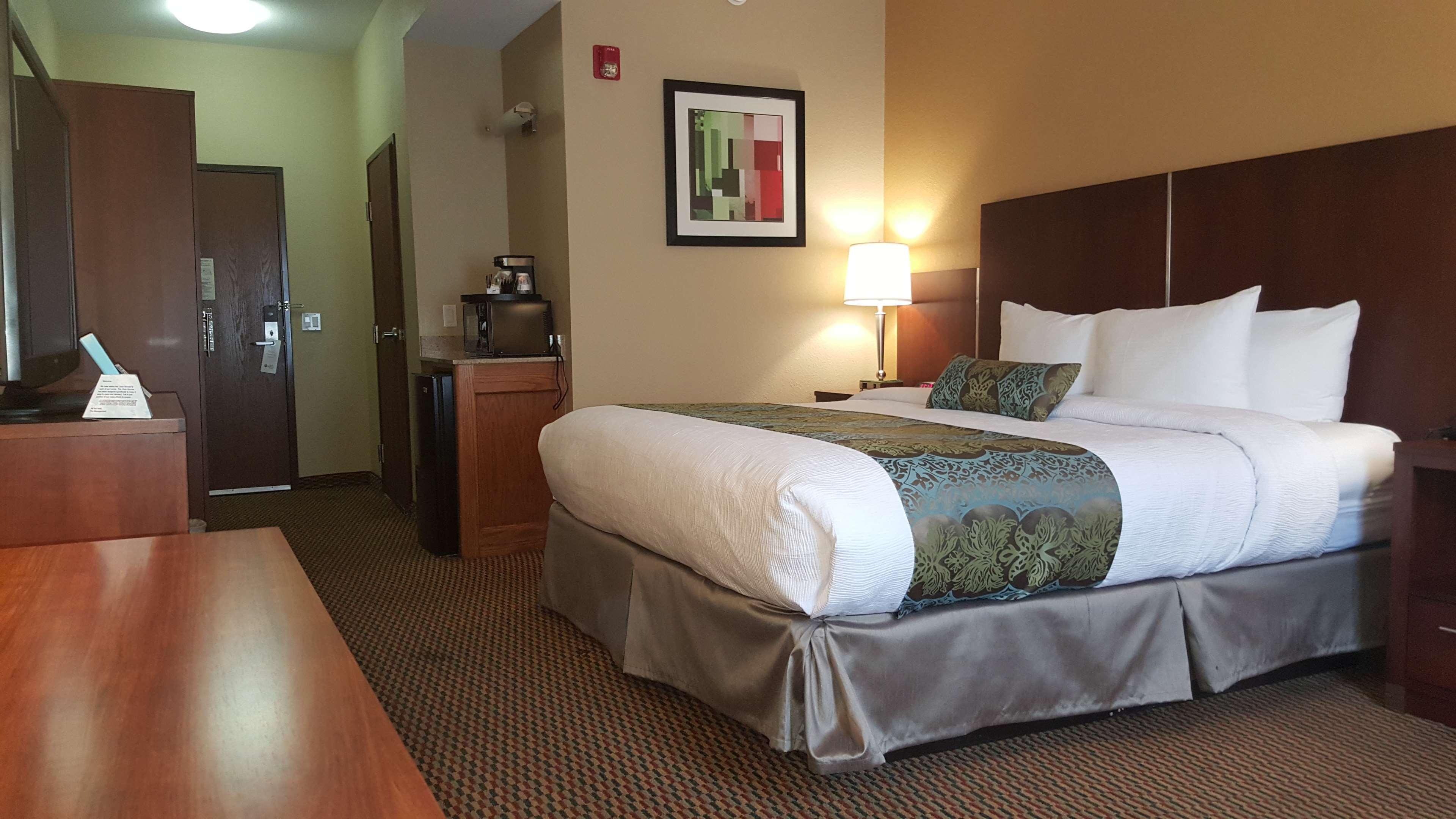 Best Western Airport Inn & Suites Oakland Exterior photo