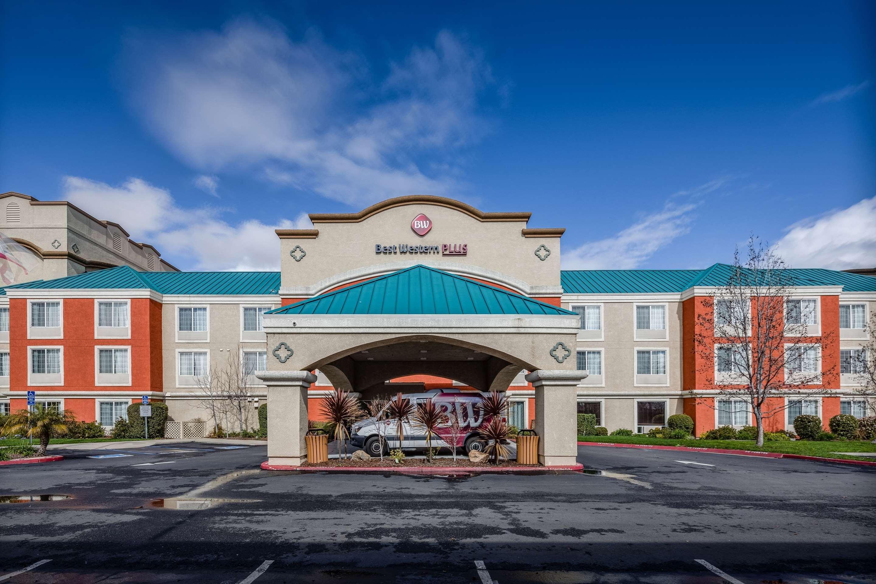 Best Western Airport Inn & Suites Oakland Exterior photo