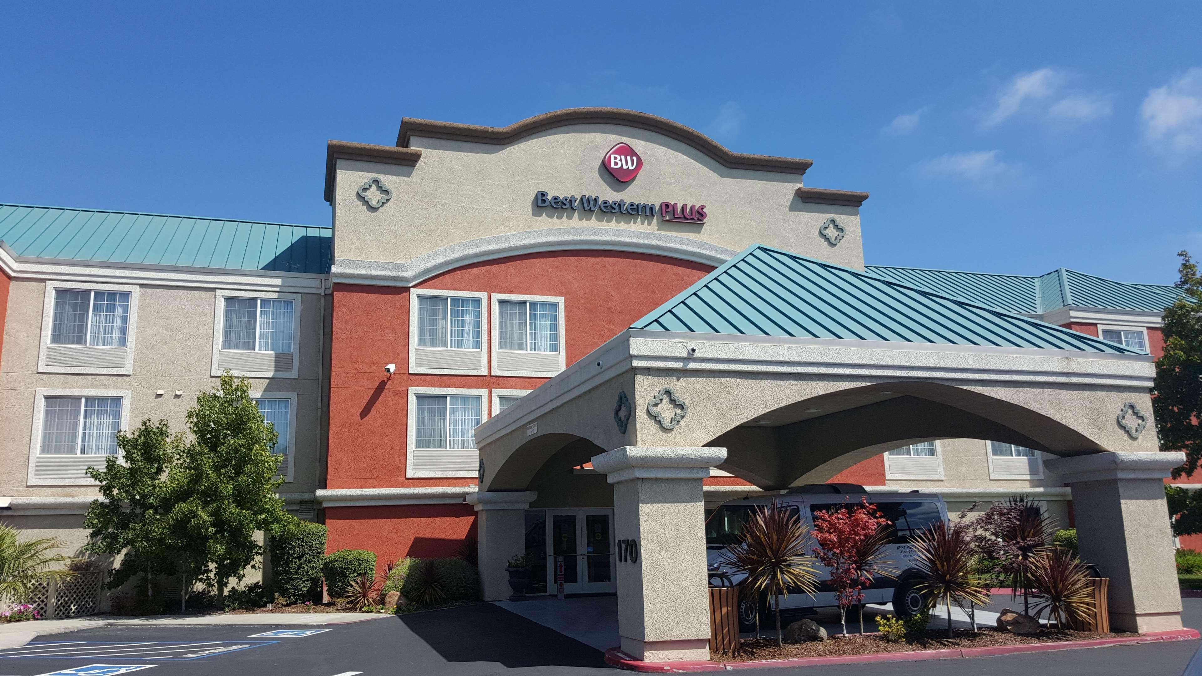 Best Western Airport Inn & Suites Oakland Exterior photo