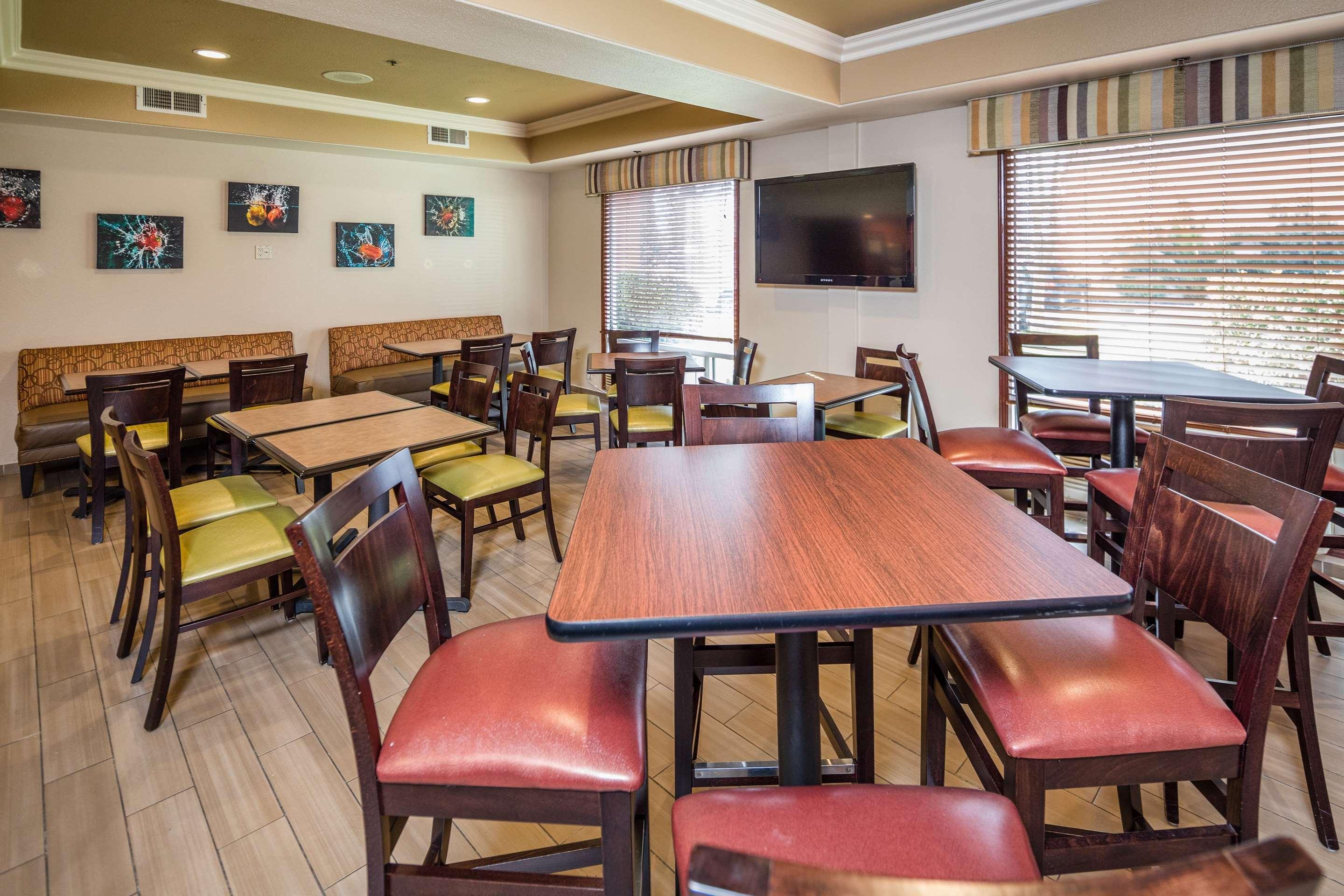 Best Western Airport Inn & Suites Oakland Exterior photo